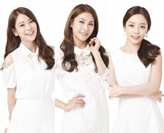 Nhóm KARA sau khi 2 thành viên rời nhóm.