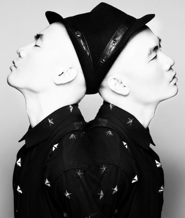 Về phát ngôn trên báo giới của nhà thiết kế này cũng mang đến nhiều tranh cãi. Một trong số đó là lần Đỗ Mạnh Cường tiết lộ mức thu nhập của anh sánh ngang với nhà thiết kế John Galliano – cựu giám đốc sáng tạo của Dior: “Thu nhập của tôi bằng vua của Dior”.  