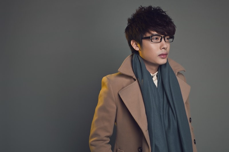 Mới đây, Minh Sang tiếp tục làm khán giả bất ngờ khi xuất hiện tại cuộc thi X-Factor - Nhân tố bí ẩn cùng với những người bạn bè mình trong nhóm Ayor. Chọn cho mình dòng nhạc kén người nghe nhưng bằng chính tài năng của mình, nhóm Ayor đã chinh phục được các huấn luyện viên khó tính qua từng vòng thi. Mặc dù không thể đi sâu hơn vào các vòng trong nhưng Ayor cùng nhóm trưởng Minh Sang vẫn ghi đậm dấu ấn với dòng nhạc bán cổ điển.