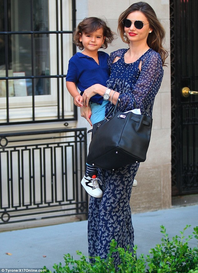 Miranda và con trai Flynn.