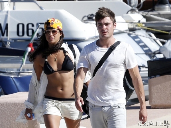Zac Efron và người tình Michelle Rodriguez chia tay sau thời gian ngắn cặp kè.