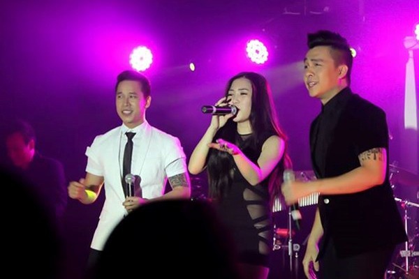 Tuy nhiên đây không phải lần đầu tiên Hương Tràm diện trang phục  kiểunày. 