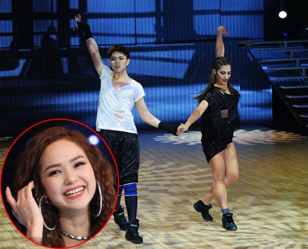 Nữ diễn viên Vừa đi vừa khóc không ngại khen ngợi phần thi của Tim và còn khen ngợi anh là người đẹp trai, hào hoa. Cách thể hiện của Minh Hằng được người hâm mộ khen bản lĩnh và thông minh. 