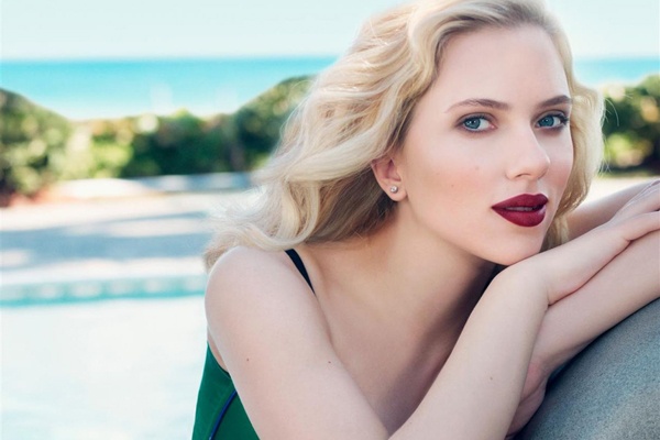 Scarlett Johansson ha sinh con gai dau long hinh anh