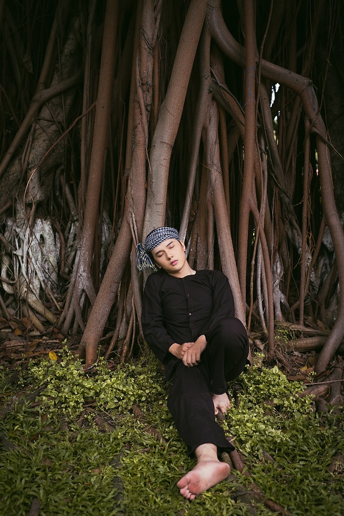 Ngoài thế mạnh là những bản pop ballad đầy cảm xúc, anh cho biết bản thân muốn thử sức cùng các thể loại khác như bán cổ điển, RnB, trữ tình, dân ca... Với ngoại hình sáng cùng giọng hát ổn, chàng sinh viên của trường ĐH Kỹ thuật Công nghệ TP.HCM hứa hẹn sẽ là nhân tố mới triển vọng ở Vbiz.