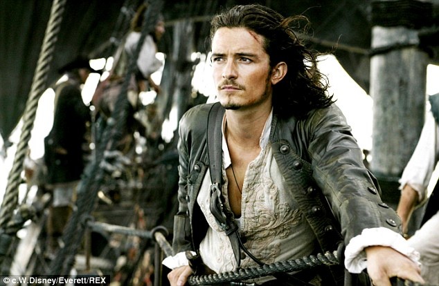 Orlando Bloom trong phim Pirates of the Caribbean.