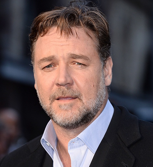 Trong một ngày nghỉ không phải quay bộ phim Robin Hood hồi năm 2009, tài tử Russell Crowe  ghé vào một nhà hàng ở West Wales và dùng bữa tại đây. Nam diễn viên không chỉ ăn uống và ký tặng mà anh còn thăm khu bếp, chơi guitar, hát vài ca khúc nhạc rock và cuối cùng để lại tiền boa 600 bảng Anh cho hóa đơn bữa ăn 240 bảng. 