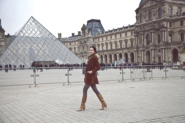 Ngoài ra, Hoa hậu còn tường tận rõ địa điểm các nhà hàng, cửa hàng thời trang. Mặc dù đến đây nhiều lần nhưng Mai Phương Thúy thổ lộ cảm xúc háo hức vẫn còn nguyên vẹn.