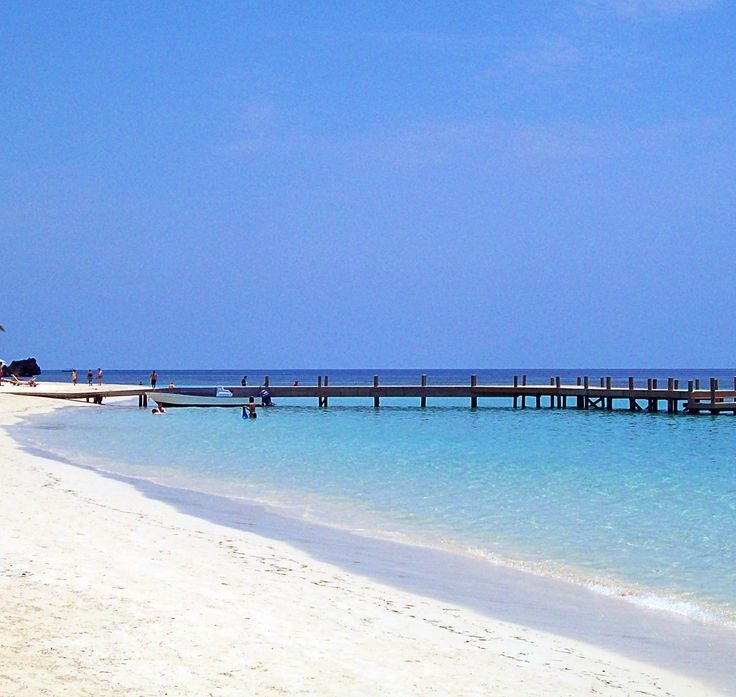 Tại quốc gia nhỏ ở Trung Mỹ (El Salvador, Honduras, Nicaragua và Guatemala), du khách có thể tìm thấy hầu hết các khách sạn bình dân với giá khoảng <abbr class=