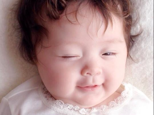 Nhung nhoc ty con lai dep nhu thien than cua sao Viet hinh anh