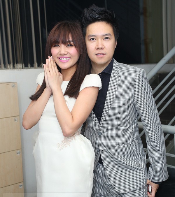 Sau Tuấn Hưng là nam ca sĩ Lê Hiếu cũng là gương mặt đào hoa nhất nhì làng giải trí Việt, điều này từng được bạn gái cũ Văn Mai Hương phải thừa nhận. 