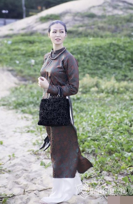 Đầu năm 2015, bộ phim Mỹ nhân Sài Gòn của người đẹp Khánh My sẽ lên sóng. Trong phim, cô vào vai Hồng Trà – một trong những người đẹp xứ Nam Kỳ thời xưa. Trong quá trình quay phim, Khánh My gắn bó với nhân vật từ thời còn là thiếu nữ cho tới khi trở thành một bà lão 70 tuổi và đã có cháu nội. Chân dài được hóa trang từ mái tóc đến làn da và phải mất vài tiếng đồng hồ để “lão hóa”. 