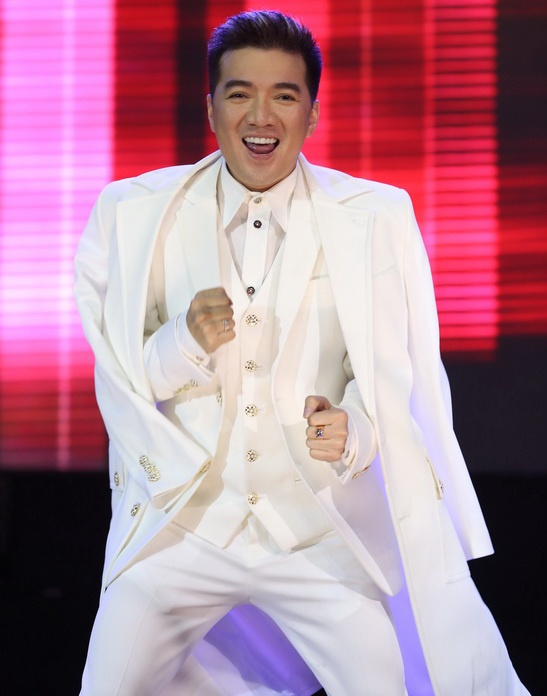 Đàm Vĩnh Hưng tiết lộ, bối cảnh của Thương hoài ngàn năm 2 là Sài Gòn ở những năm 50 -70. Để chuẩn bị cho đêm nhạc, “quý ông nhạc Việt” đã mời hẳn ê kip hùng hậu là đạo diễn Trần Vi Mỹ, nhạc sĩ Việt Anh và mạnh tay đầu tư sân khấu hiện đại.