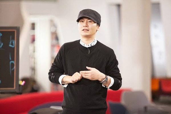 Sep lon cua YG mac chung kho doc hinh anh