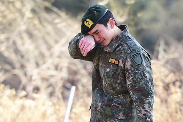 'Tieu So Ji Sub' nghen ngao nuoc mat ngay xuat ngu hinh anh