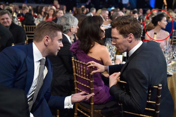 Tại đây, ngoài việc được xếp ngồi cùng bàn với nữ diễn viên nổi tiếng Keira Knightley, xung quanh Ngô Thanh Vân còn có các ngôi sao hạng A như Angelina Jolie, Johnny Depp, Julianne Moore,…