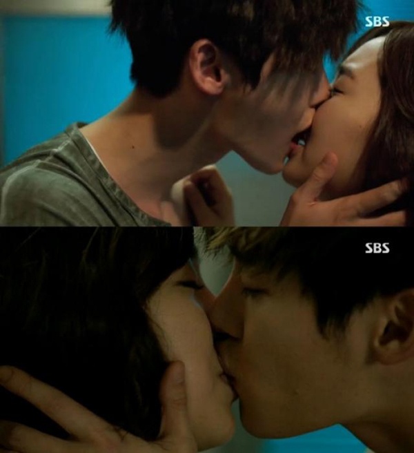 Trước bộ phim Pinocchio đang chiếu, Lee Jung Suk còn có drama Doctor Stranger, trong đó anh đóng cặp với người đẹp Jin Se Yeon. Họ vào vai cặp thanh mai trúc mã Park Hoon - Oh Soo Hyun, vì một biến cố mà phải chia lìa. Khi gặp lại, Park Hoon và Oh Soo Hyun không giấu khỏi sự xúc động và trao nhau nụ hôn nóng bỏng sau nhiều năm chờ đợi. 