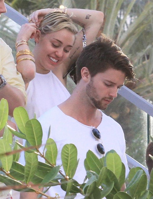 Miley và bạn trai mới Patrick Schwarzenegger.