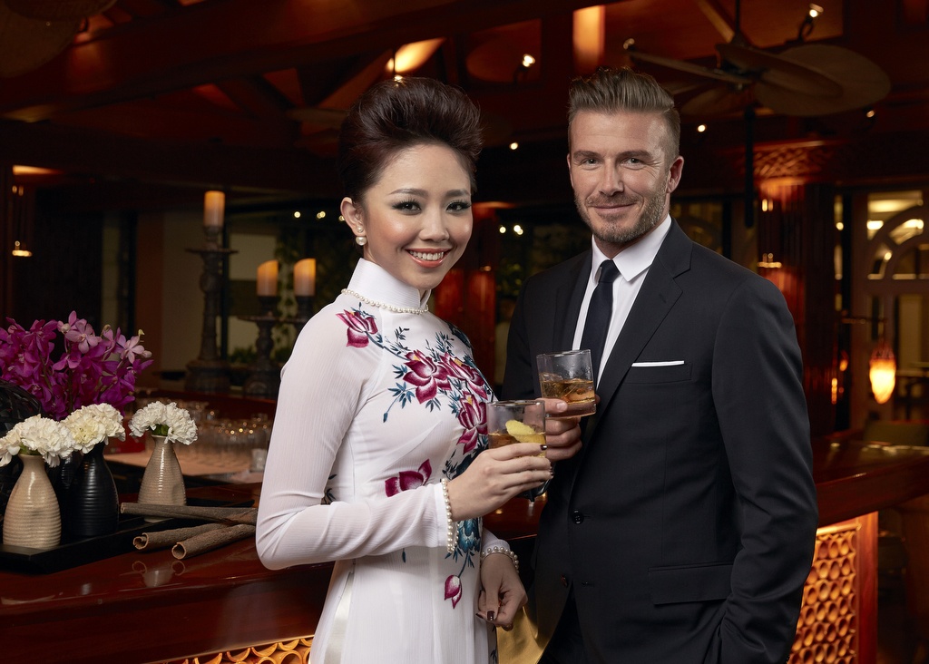 Toc Tien xuat hien xinh dep trong video cua David Beckham hinh anh