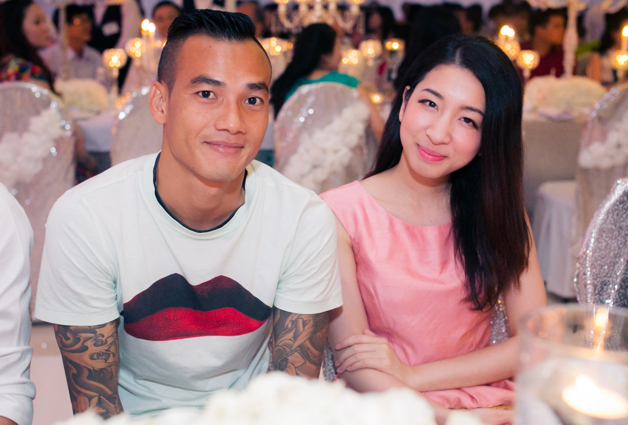 Hậu vệ Đại Đồng và bạn gái cũng là đồng đội thân thiết ngoài đời với Công Vinh.