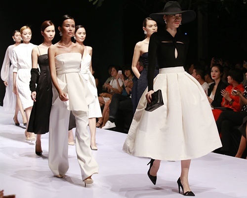 Hai a quan Project Runway Viet hoi ngo o tiec thoi trang hinh anh