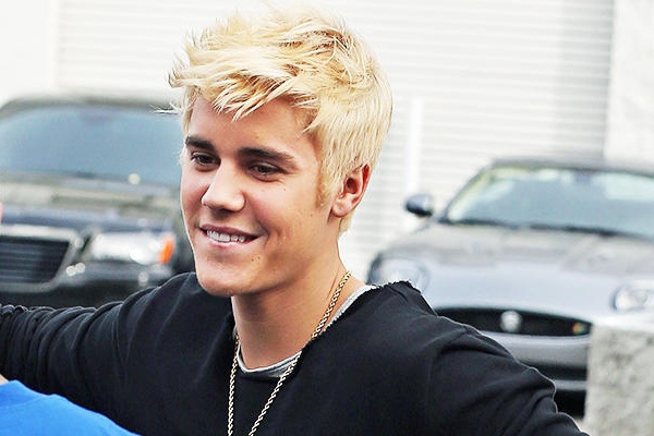 Justin Bieber se tung album moi trong nam 2015 hinh anh