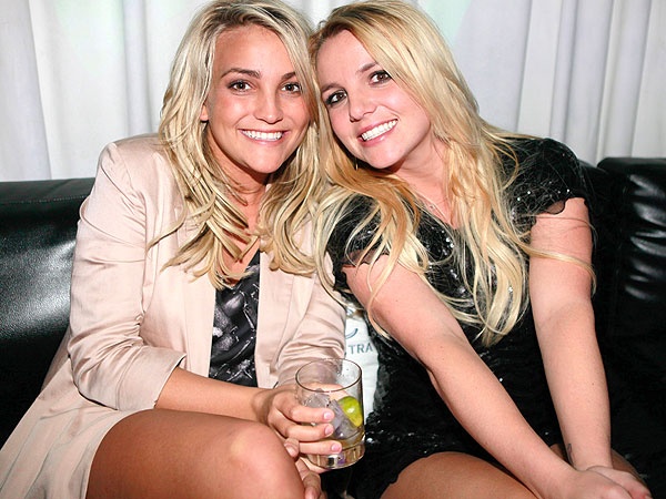 Jamie Lynn Spears và chị gái Britney.