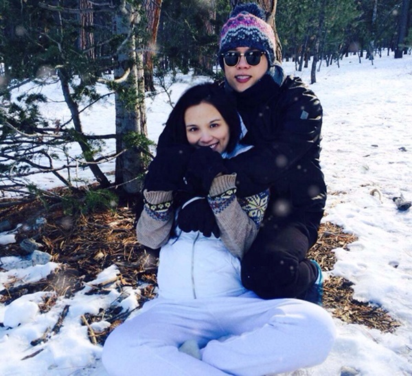 Mùa hè năm 2014, hoa hậu thế giới người Việt 2010 Diễm Hương thừa nhận đang mang thai đứa con đầu lòng với bạn trai Quang Huy. Kể từ khi mang bầu, người đẹp tập trung dưỡng thai, hạn chế công việc trong làng giải trí. Đây là tin vui với Diễm Hương sau vụ scandal ly hôn với người chồng trước là đại gia Trường Chinh. Vào những tháng cuối của thai kỳ, Diễm Hương sang Mỹ nghỉ ngơi chờ ngày sinh con. Cô và bạn trai cũng đã chụp ảnh cưới nhưng chưa tiết lộ thời điểm lên xe hoa lần 2.