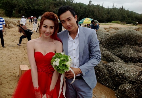 Năm 2013, nữ diễn viên sinh năm 1985 làm cô nàng Tiên Nữ xinh đẹp – một trong 5 cô con gái của vợ chồng Tiên Cảnh (Hoài Linh) – Mai Nhỏ (Việt Hương) trong bộ phim Nhà có 5 nàng tiên. Tiên Nữ làm nghề bán bảo hiểm, cô yêu anh chàng họa sĩ (do Quốc Trường đóng). 