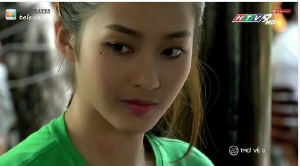 Thể hiện nhân vật cô gái ương ngạnh Diễm có cuộc đời nhiều biến cố, Khả Ngân được khen ngợi diễn tốt, đặc biệt ở những phân đoạn mưu mô xảo quyệt hay cần lột tả cảm xúc. Trong tương lai, Khả Ngân được dự đoán sẽ có nhiều cơ hội rộng mở trong lĩnh vực diễn xuất. 