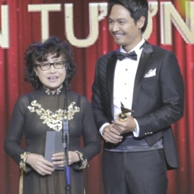 NSUT Kim Tien: Nhieu MC mac benh dung hinh thuc de loi cuon hinh anh