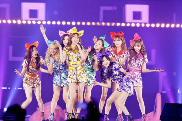 Tiffany mong SNSD bot bien dong trong nam 2015 hinh anh