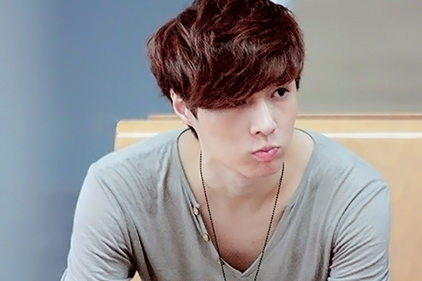 Lay (EXO) phu nhan dong phim cua Chuong Tu Di hinh anh