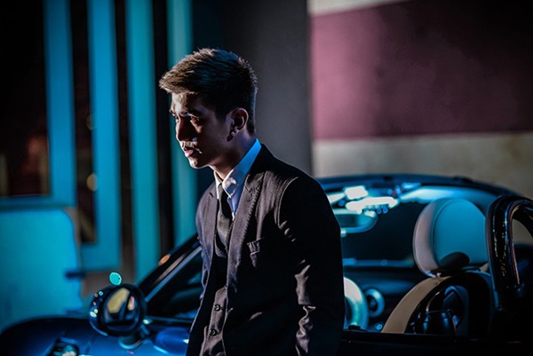 Put Your Hands Up - Cuong Seven hinh anh