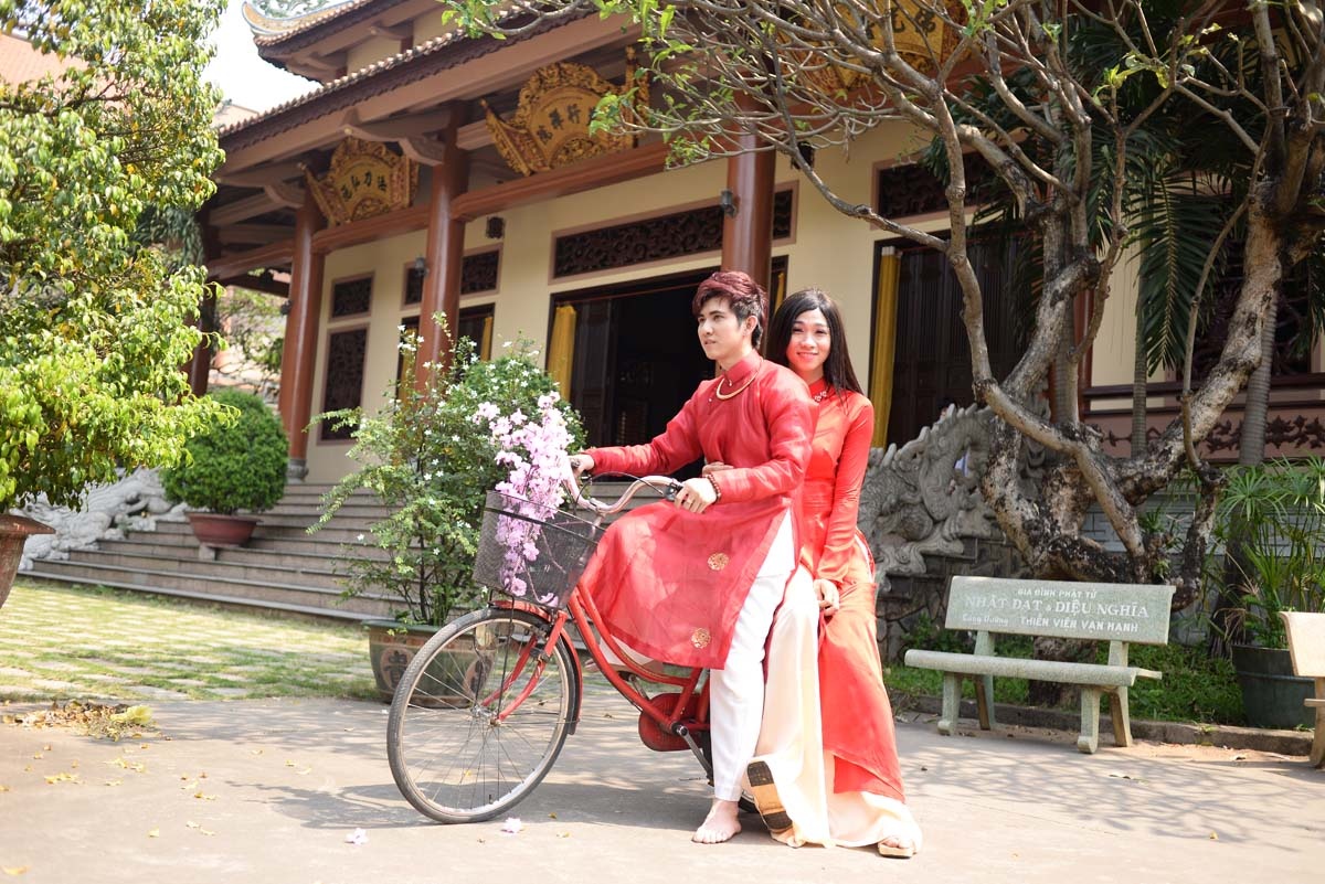 Kèm với đó là một thông điệp ý nghĩa - “Trên đời không có ai là hoàn hảo, được cái này sẽ phải mất cái kia, muốn tìm một tình cảm chân thành thì phải xuất phát từ lòng chân thật”.