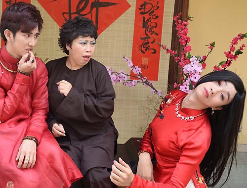 Phi Phung hoa thay boi trong MV cua con trai nuoi Hoai Linh hinh anh