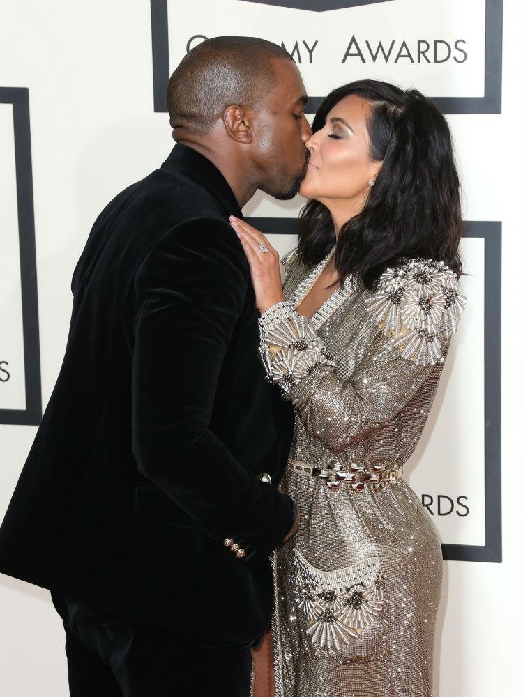Vợ chồng Kanye West – Kim Kardashian.