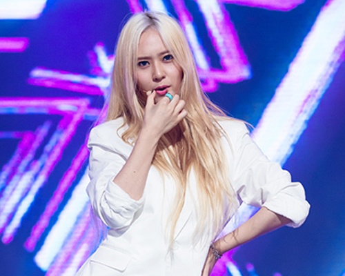 Sao nu Kpop dep hon nho toc vang hoe hinh anh