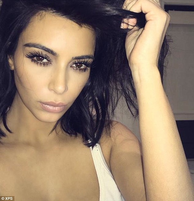 Một trong những bức ảnh tự sướng mới của Kim Kardashian.