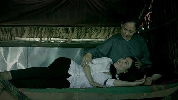 MV Con thuong rau dang moc sau he - Uyen Trang hinh anh