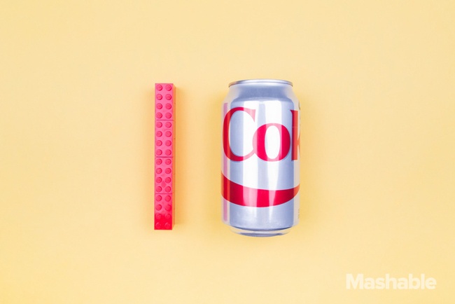 Trong khi đó, với “cậu nhỏ” cương cứng, có chiều dài bằng với lon nước giải khát