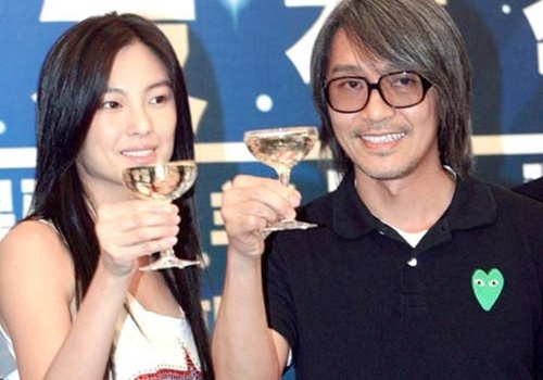 My nhan len tieng bao ve Chau Tinh Tri giua bao tin don hinh anh