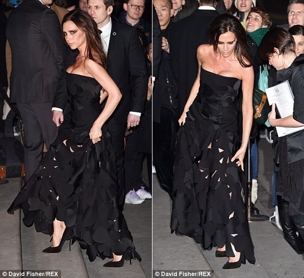 Phần chân váy khá dài nên Vic phải luôn để mắt đến mỗi khi di chuyển. 