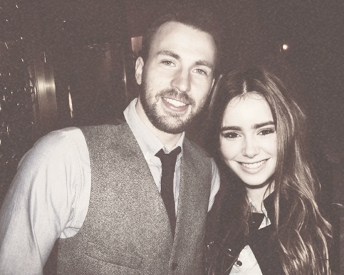 Tai tu ‘Avengers’ hen ho nguoi dep Lily Collins hinh anh