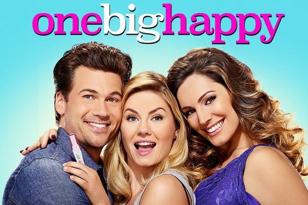 Kelly Brook trong poster sitcom.