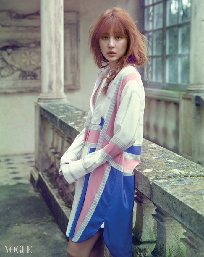 Tháng 5 tới, cô sẽ có bộ phim After Love ra mắt khán giả. Đây là bộ phim Yoon Eun Hye bị phản đối đóng cặp với nam diễn viên Park Shi Hoo – người từng vướng vào scandal cưỡng dâm năm 2013.