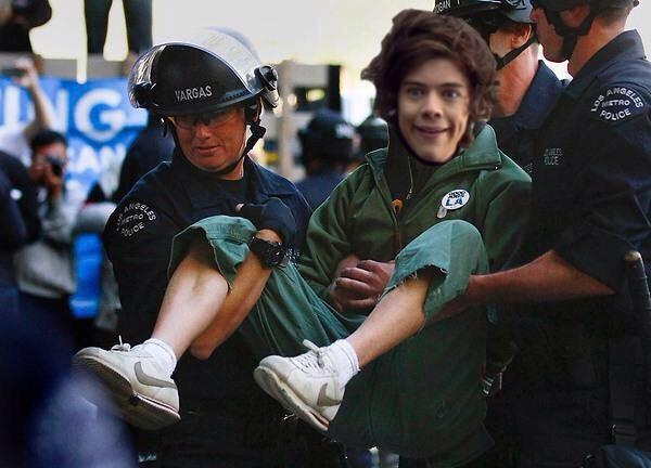 Sao Au - My voi ngay Ca thang tu hinh anh