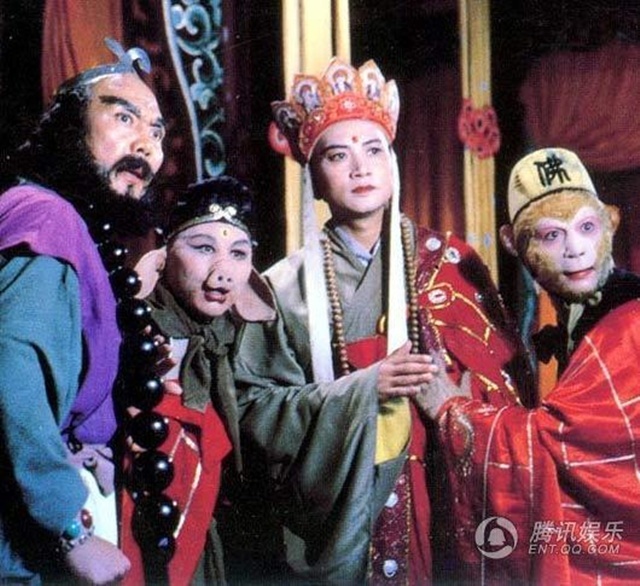 Lục Tiểu Linh Đồng nhờ vai Tôn Ngộ Không đã trở thành biểu tượng của truyền hình hàng chục năm qua. Tây du ký bản phim năm 1986 được đánh giá là bản phim thành công nhất, khó có thể vượt qua. 