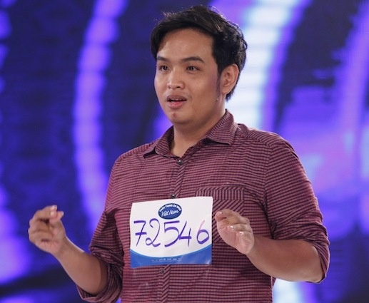 Giam khao kho nhin cuoi boi phan thu giong cua thi sinh Idol hinh anh