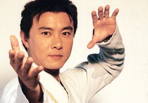 Truong Ve Kien tung that nghiep trang tay hinh anh
